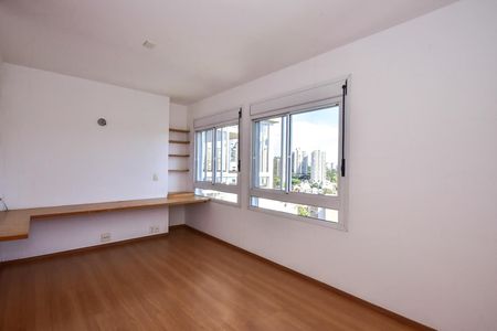 Apartamento à venda com 236m², 3 quartos e 3 vagasSuíte 2