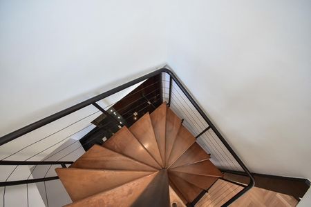 Apartamento à venda com 236m², 3 quartos e 3 vagasEscada