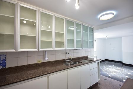 Apartamento à venda com 236m², 3 quartos e 3 vagasCozinha