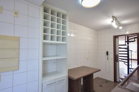 Apartamento à venda com 236m², 3 quartos e 3 vagasCozinha