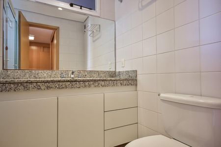 Apartamento à venda com 236m², 3 quartos e 3 vagasBanheiro Suíte 2
