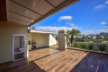 Apartamento à venda com 236m², 3 quartos e 3 vagasCobertura