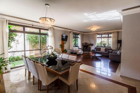 Sala de casa de condomínio à venda com 4 quartos, 300m² em Alphaville, Santana de Parnaíba