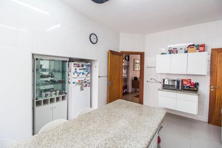 Casa de condomínio à venda com 300m², 4 quartos e 4 vagasCozinha