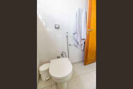 Casa de condomínio à venda com 300m², 4 quartos e 4 vagasBanheiro da Suíte 2