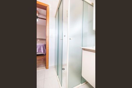 Casa de condomínio à venda com 300m², 4 quartos e 4 vagasBanheiro da Suíte 2