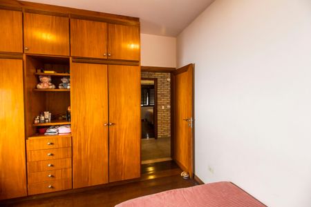 Casa de condomínio à venda com 300m², 4 quartos e 4 vagasQuarto 1