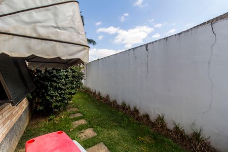 Casa de condomínio à venda com 300m², 4 quartos e 4 vagasÁrea Externa