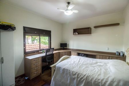 Casa de condomínio à venda com 300m², 4 quartos e 4 vagasQuarto 2