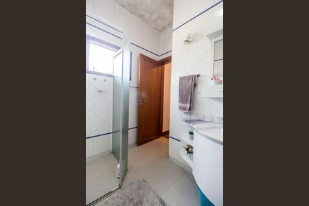 Casa de condomínio à venda com 300m², 4 quartos e 4 vagasBanheiro da Suíte 1