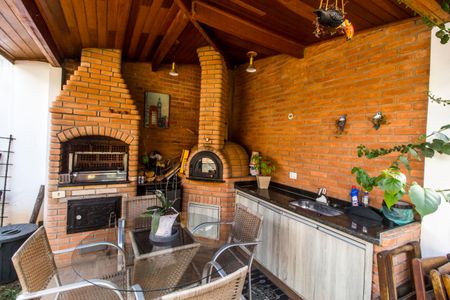 Casa de condomínio à venda com 300m², 4 quartos e 4 vagasÁrea Externa