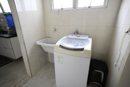 Apartamento para alugar com 65m², 2 quartos e sem vagaÁrea de Serviço