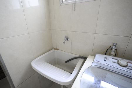 Apartamento para alugar com 65m², 2 quartos e sem vagaÁrea de Serviço