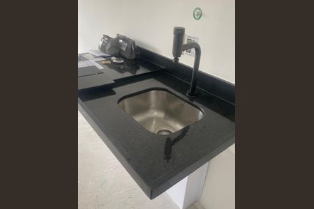 Cozinha de apartamento para alugar com 1 quarto, 28m² em Vila Clementino, São Paulo