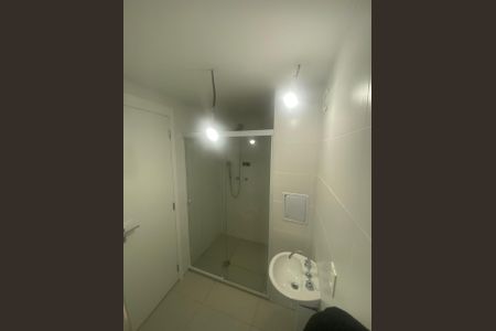 Banheiro de apartamento para alugar com 1 quarto, 28m² em Vila Clementino, São Paulo