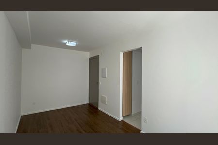 Sala de apartamento à venda com 2 quartos, 56m² em Vila Madalena, São Paulo