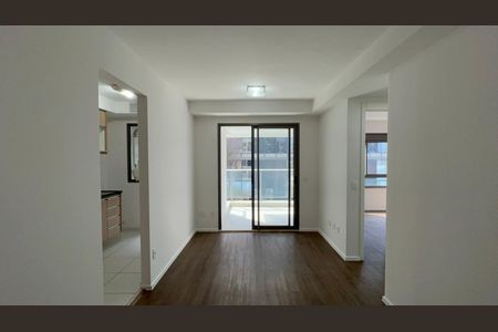 Sala de apartamento à venda com 2 quartos, 56m² em Vila Madalena, São Paulo