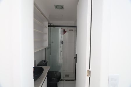 Banheiro de apartamento para alugar com 1 quarto, 48m² em Igara, Canoas