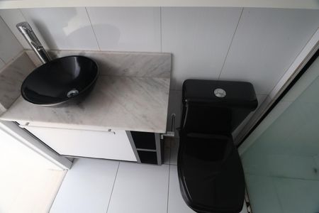 Banheiro de apartamento para alugar com 1 quarto, 48m² em Igara, Canoas