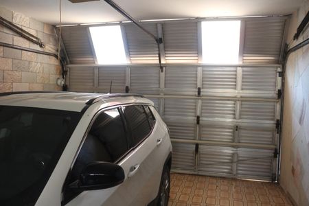 Casa à venda com 350m², 4 quartos e 4 vagasGaragem