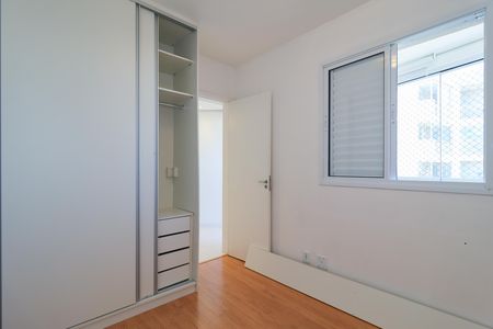 Quarto 2 de apartamento para alugar com 2 quartos, 42m² em Jardim Monte Alegre, Taboão da Serra