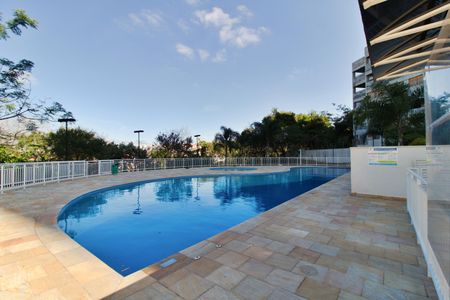 Apartamento para alugar com 42m², 2 quartos e 1 vaga Apartamento para alugar com 42m², 2 quartos e 1 vagaÁrea comum - Piscina