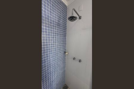 Casa de condomínio à venda com 311m², 4 quartos e 5 vagas Casa de condomínio à venda com 311m², 4 quartos e 5 vagasBanheiro de Serviço 1