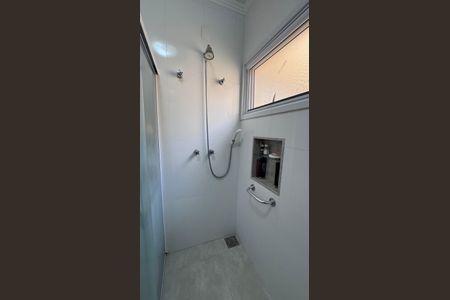 Casa de condomínio à venda com 311m², 4 quartos e 5 vagas Casa de condomínio à venda com 311m², 4 quartos e 5 vagasBanheiro da Suíte 1