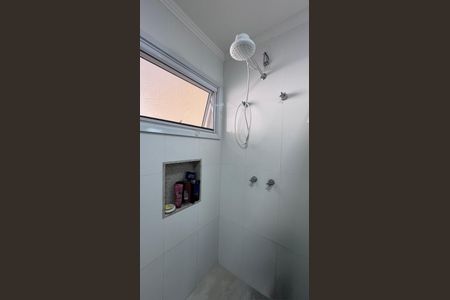 Casa de condomínio à venda com 311m², 4 quartos e 5 vagas Casa de condomínio à venda com 311m², 4 quartos e 5 vagasBanheiro da Suíte 2