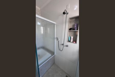 Casa de condomínio à venda com 311m², 4 quartos e 5 vagas Casa de condomínio à venda com 311m², 4 quartos e 5 vagasBanheiro da Suíte 4