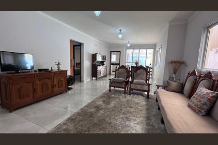 Casa de condomínio à venda com 311m², 4 quartos e 5 vagas Casa de condomínio à venda com 311m², 4 quartos e 5 vagasSala