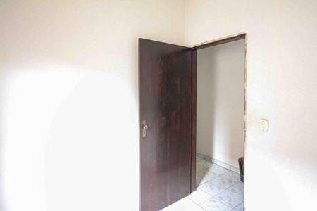 Casa para alugar com 70m², 3 quartos e 2 vagas Casa para alugar com 70m², 3 quartos e 2 vagasQuarto 02