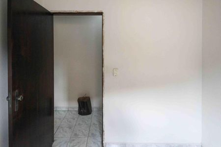 Casa para alugar com 70m², 3 quartos e 2 vagas Casa para alugar com 70m², 3 quartos e 2 vagasQuarto 02