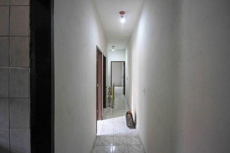 Corredor de casa para alugar com 3 quartos, 70m² em Jardim Adutora, São Paulo