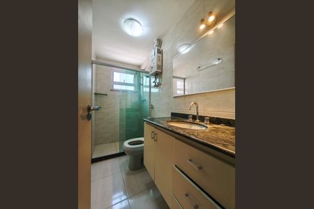 Apartamento à venda com 79m², 2 quartos e 1 vagaBanheiro 