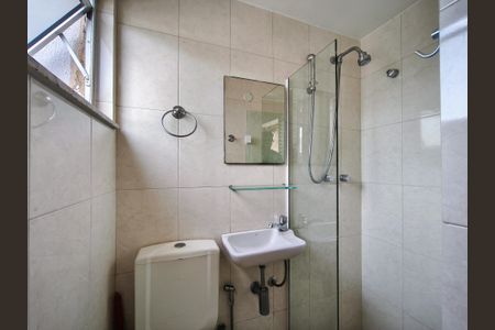 Apartamento à venda com 79m², 2 quartos e 1 vagaBanheiro de serviço