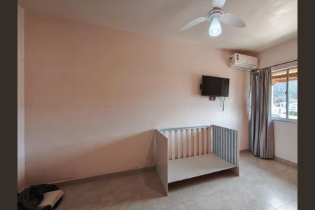 Apartamento à venda com 79m², 2 quartos e 1 vagaQuarto 2