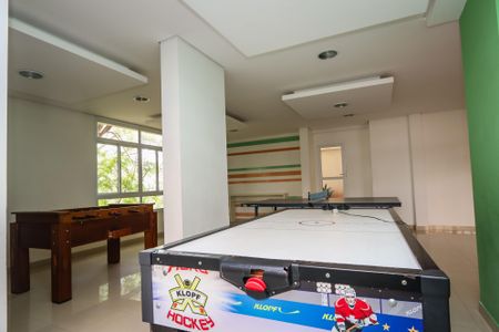 Apartamento à venda com 100m², 2 quartos e 2 vagasÁrea comum - Sala de Jogos