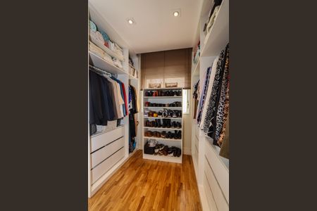 Apartamento à venda com 100m², 2 quartos e 2 vagasSuíte 3