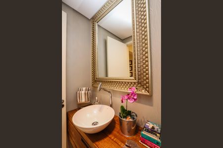 Apartamento à venda com 100m², 2 quartos e 2 vagasLavabo