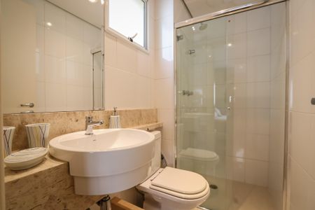 Apartamento à venda com 100m², 2 quartos e 2 vagasBanheiro da Suíte