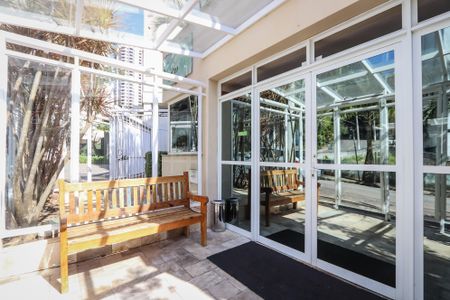 Apartamento à venda com 100m², 2 quartos e 2 vagasPortaria