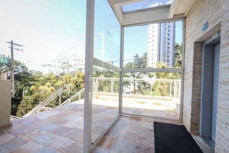 Apartamento à venda com 100m², 2 quartos e 2 vagasElevador PCD