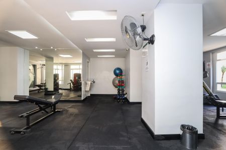 Apartamento à venda com 100m², 2 quartos e 2 vagasÁrea comum - Academia