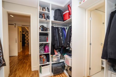 Apartamento à venda com 100m², 2 quartos e 2 vagasSuíte 3