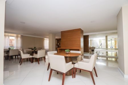 Apartamento à venda com 100m², 2 quartos e 2 vagasÁrea comum - Salão de festas