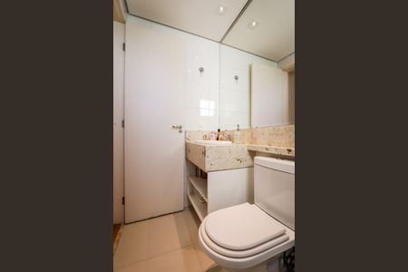 Apartamento à venda com 100m², 2 quartos e 2 vagasBanheiro da Suíte 3