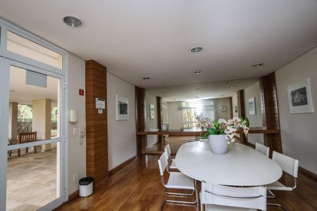 Apartamento à venda com 100m², 2 quartos e 2 vagasCoworking