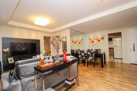 Apartamento à venda com 100m², 2 quartos e 2 vagasSala