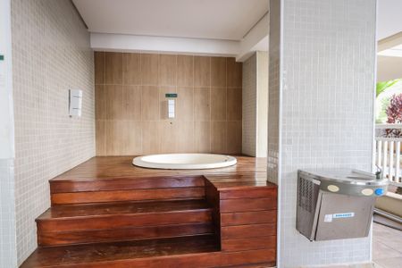 Apartamento à venda com 100m², 2 quartos e 2 vagasHidromassagem